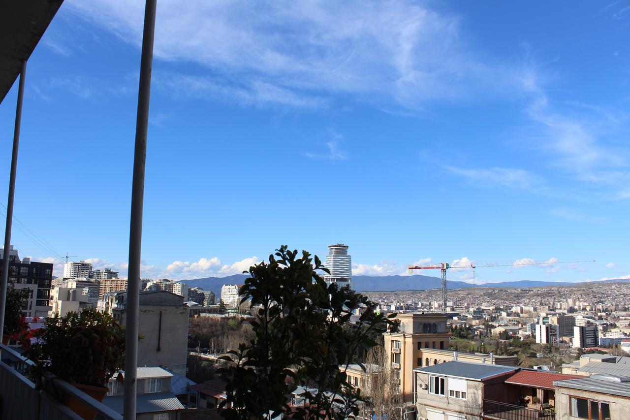 Herrmas Hostel Tbilisi Exterior photo